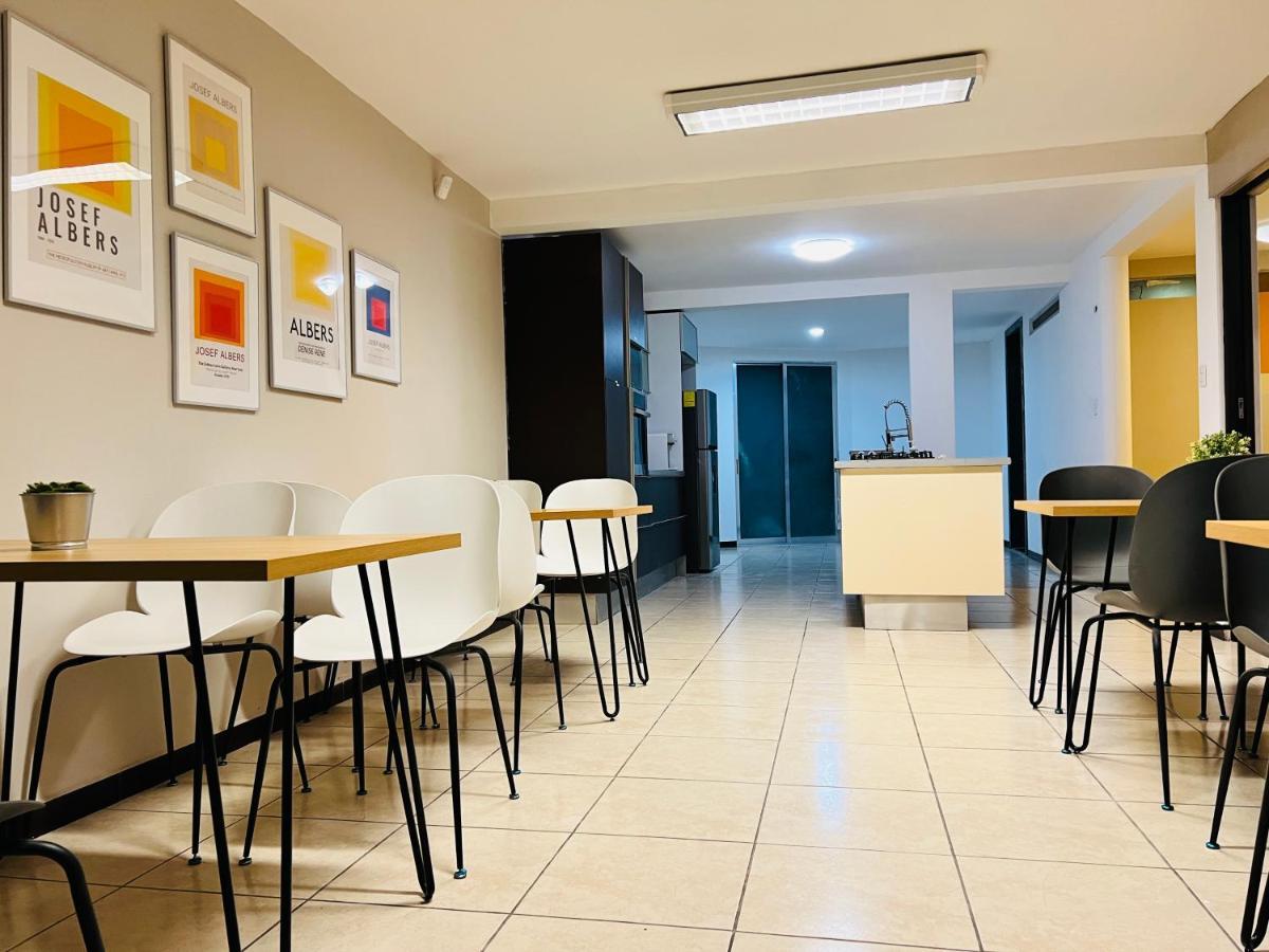Suites Bauhaus Casa Blanca La Corregidora Екстер'єр фото